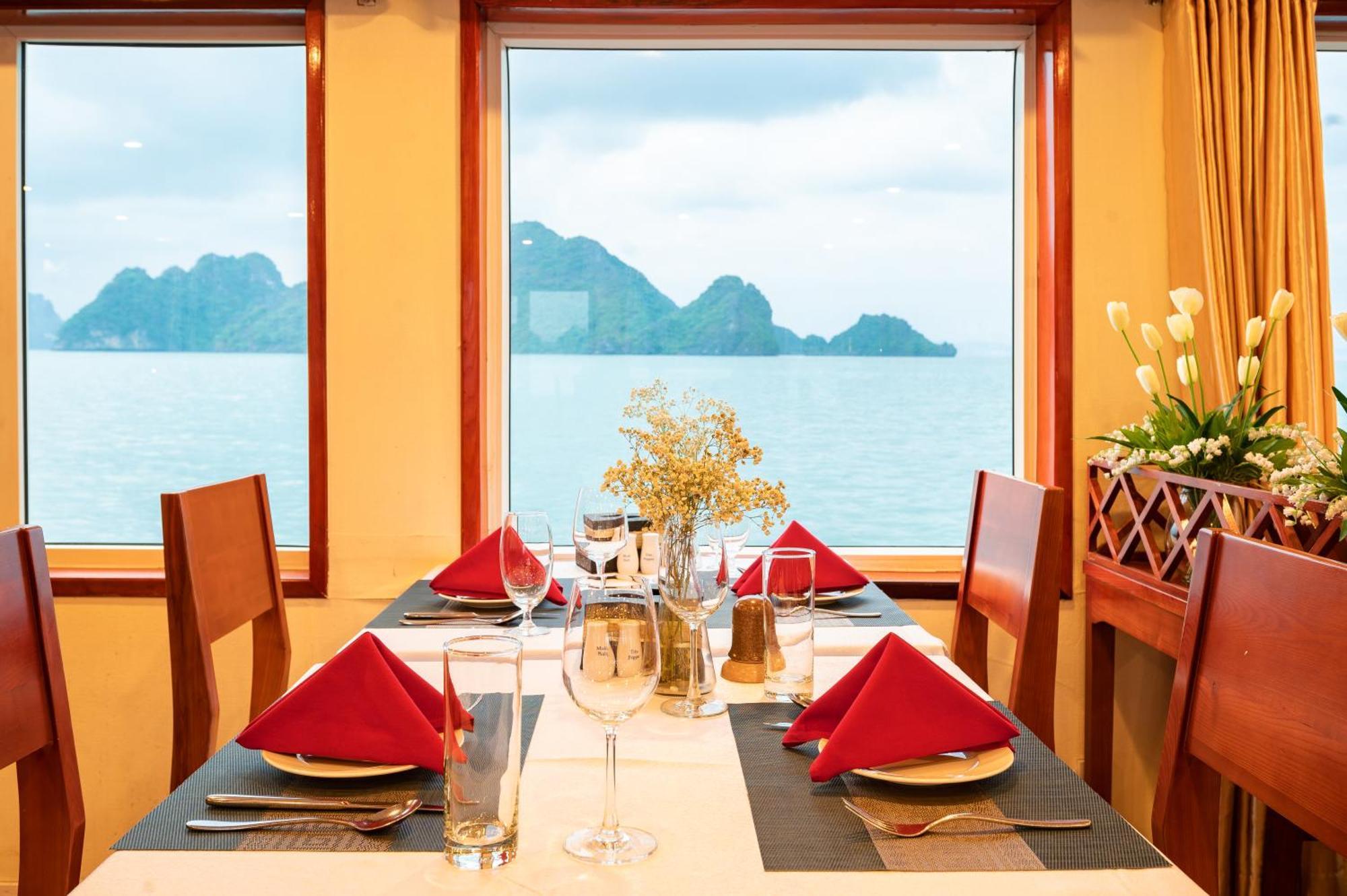 Dragon Crown Legend Cruise Hotel Ha Long Exterior foto