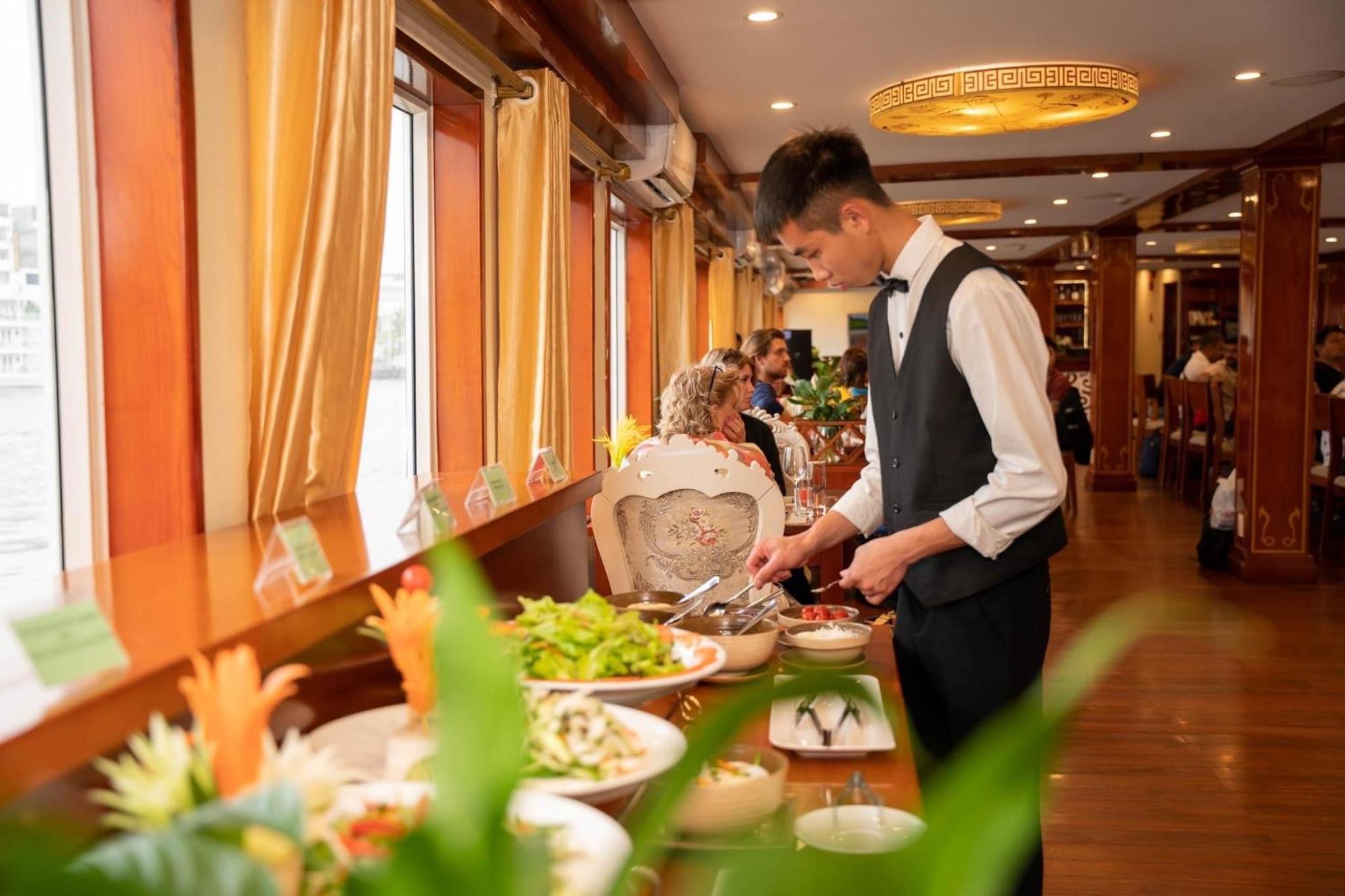 Dragon Crown Legend Cruise Hotel Ha Long Exterior foto